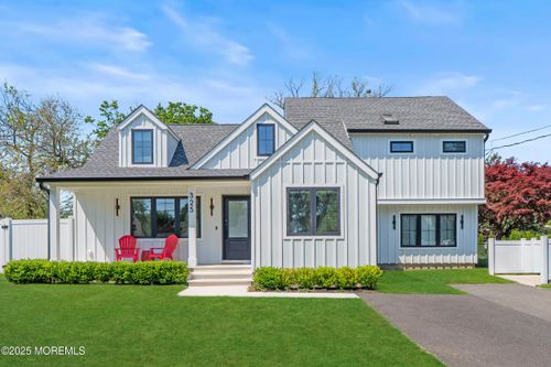 325 Oakley Ave, Long Branch, NJ, 07740-5025 | Card Image