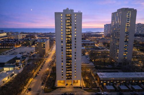 unit-301-2605 Indiana Ave, Chicago, IL, 60616-2862 | Card Image