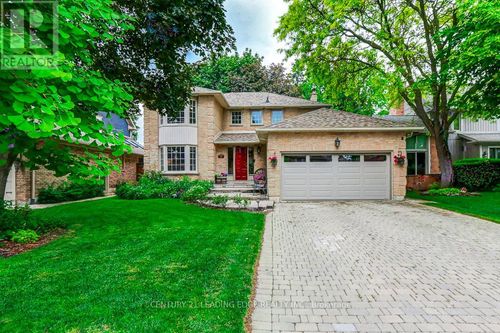 128 Reeve Dr, Markham, ON, L3P6C6 | Card Image