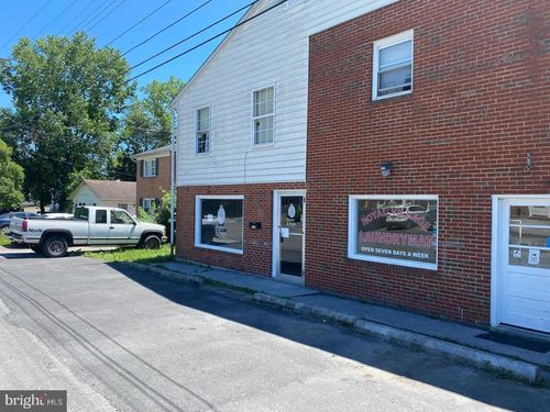f-650 W 11th St, FRONT ROYAL, VA, 22630-2960 | Card Image