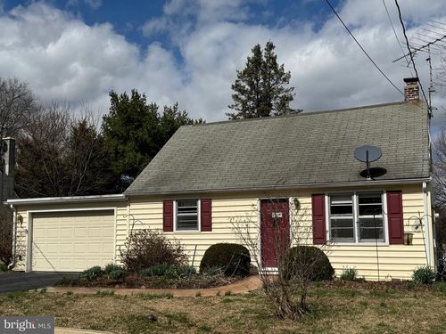 86 Village Dr, MOUNTVILLE, PA, 17554-1717 | Card Image