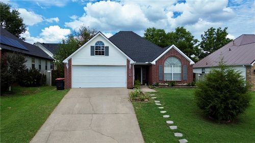 564 Branchwood Ave, Springdale, AR, 72764-7273 | Card Image