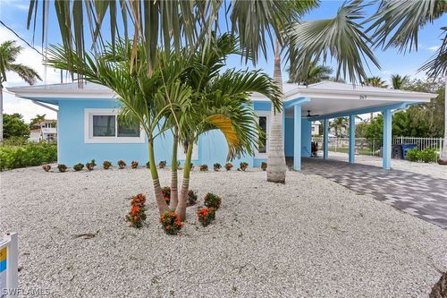 267 Flamingo St, FORT MYERS BEACH, FL, 33931-4311 | Card Image