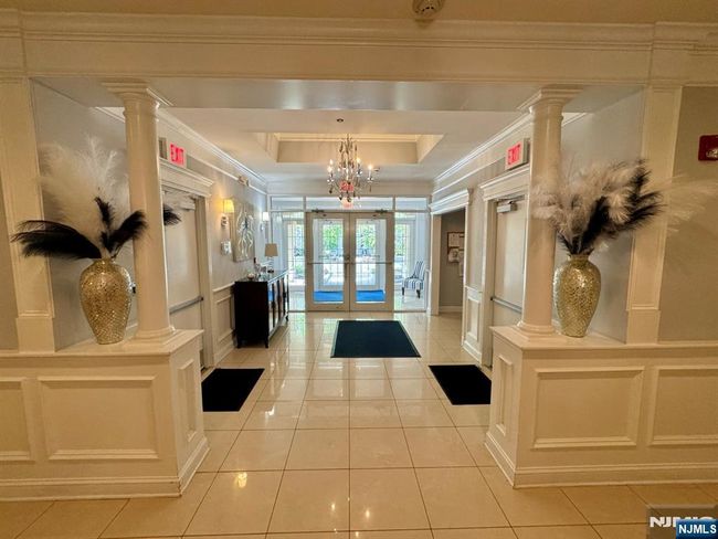 7207 Ravenscroft Rd, Condo with 2 bedrooms, 2 bathrooms and null parking in Clifton NJ | Image 31