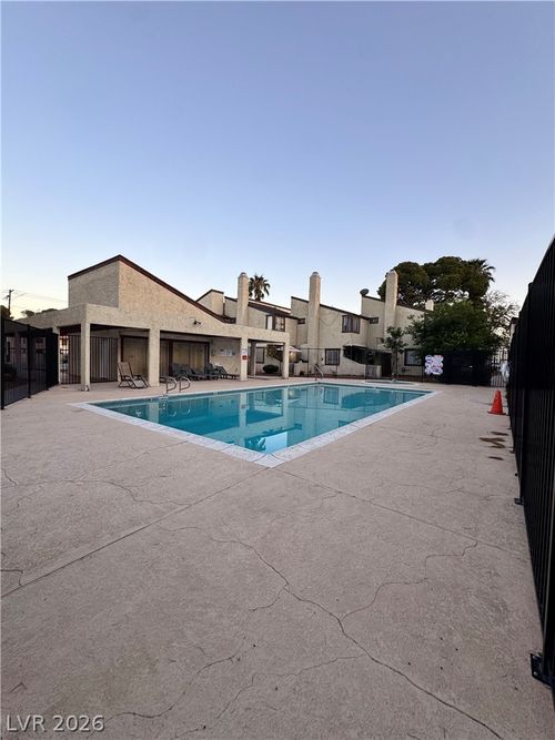 d-5013 Spencer St, Las Vegas, NV, 89119-2088 | Card Image