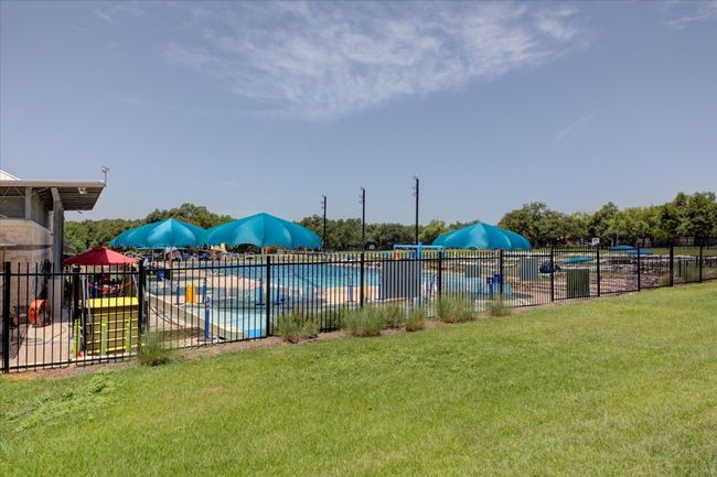 Circle C pool | Image 28