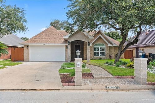 1904 Baylor Ave, McAllen, TX, 78504-5701 | Card Image