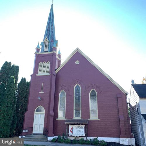 149 Race St, BAINBRIDGE, PA, 17502-9438 | Card Image
