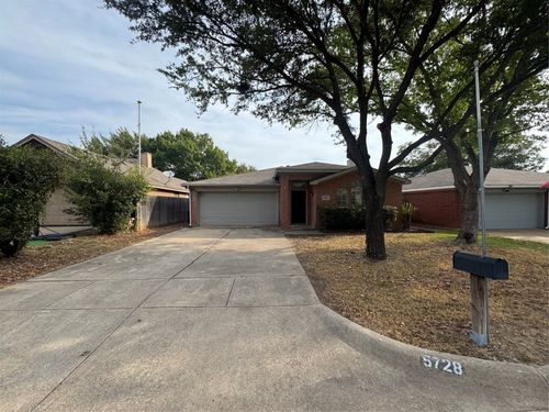 5728 Northfield Dr, Fort Worth, TX, 76179-3750 | Card Image