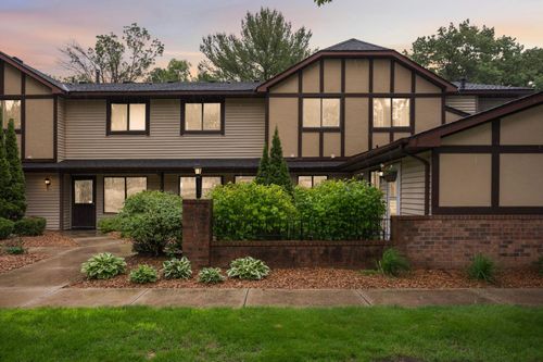 5960 Fernwood St, Saint Paul, MN, 55126-8460 | Card Image