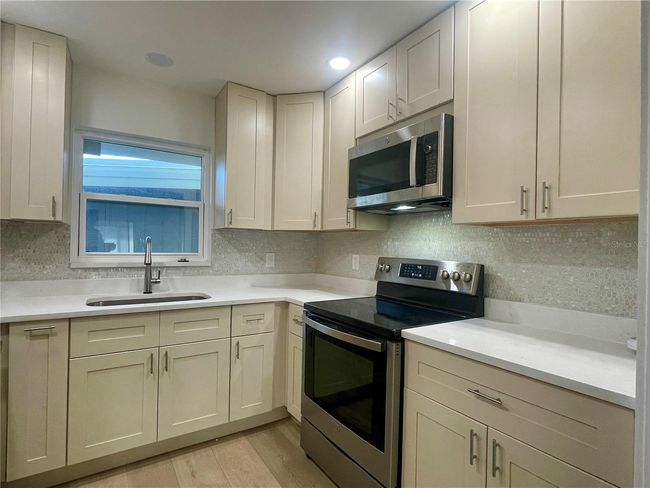 UNIT-71 - 6300 Flotilla Dr, Condo with 2 bedrooms, 2 bathrooms and null parking in HOLMES BEACH FL | Image 11