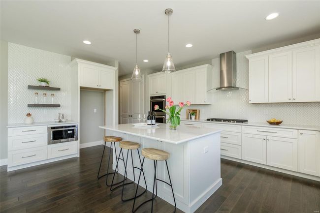 Photo representation of a similar home. Some features shown may be optional. | Image 6