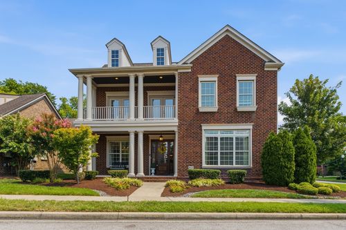 1655 Noah Ln, Gallatin, TN, 37066-7581 | Card Image