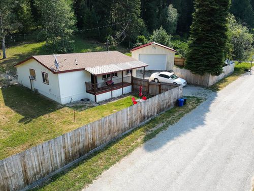 132A Village St, Metaline Falls, WA, 99153 | Card Image
