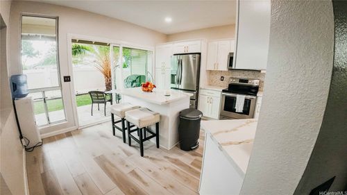 42e-91-950 Laaulu St, Ewa Beach, HI, 96706-3881 | Card Image