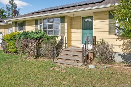 438 Mountain Rd, Bloomingburg, NY, 12721-4207 | Card Image