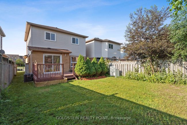67 Hartrick Pl, House other with 4 bedrooms, 3 bathrooms and 3 parking in Whitby ON | Image 36