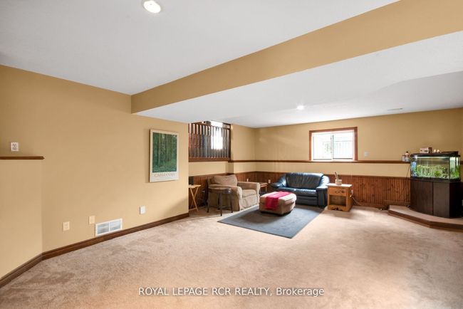31 Cottonwood Dr, House other with 3 bedrooms, 2 bathrooms and 4 parking in Saint Thomas ON | Image 14