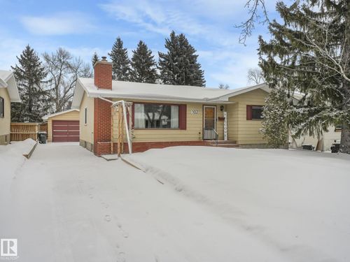 102 Galloway Dr, Sherwood Park, AB, T8A2M9 | Card Image