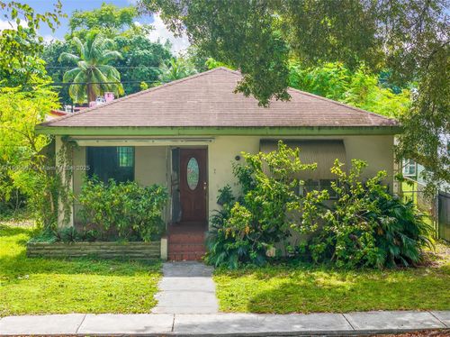 738 Nw 47th St, Miami, FL, 33127-2361 | Card Image