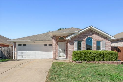 7016 Snowivy Ct, Arlington, TX, 76001-6216 | Card Image