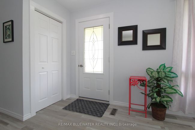 45 John St N, House other with 3 bedrooms, 2 bathrooms and 4 parking in Zurich ON | Image 7
