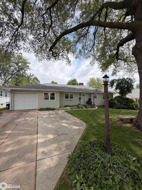 1006 Highland Ave, Red Oak, IA, 51566-1749 | Card Image