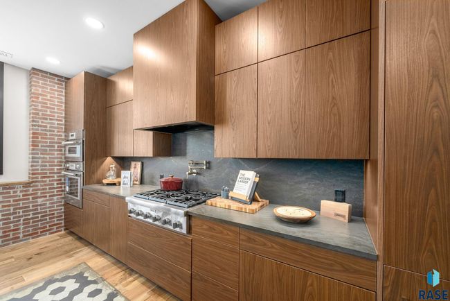 UNIT-102 - 151 E 4 Th Pl, Condo with 2 bedrooms, 3 bathrooms and null parking in Sioux Falls SD | Image 12