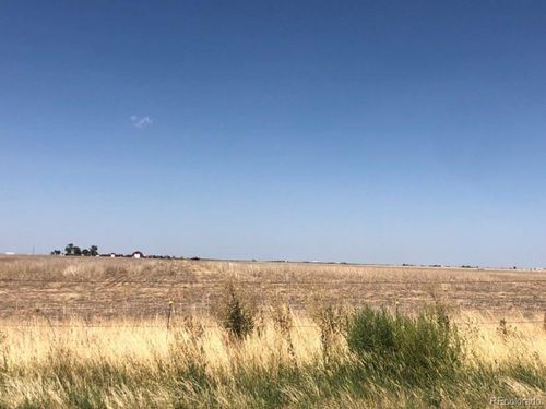 1 N County Road 133, Bennett, CO, 80102-8607 | Card Image
