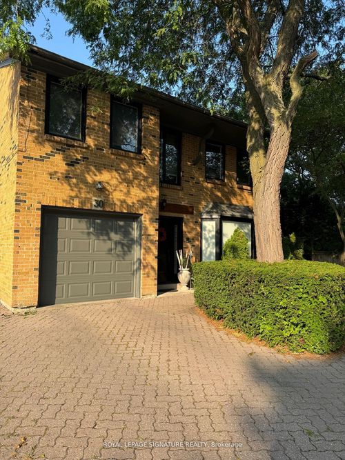 30 Chiswell Cres, North York, ON, M2N6E1 | Card Image