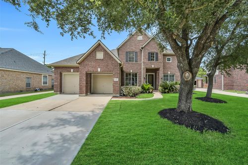 12003 Banks Run Dr, Pearland, TX, 77584-8831 | Card Image