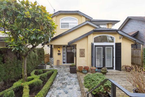 1274 Esquimalt Ave, West Vancouver, BC, V7T1K3 | Card Image