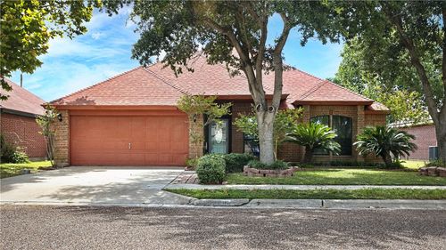 2094 Sweetbay Dr, Ingleside, TX, 78362-4123 | Card Image