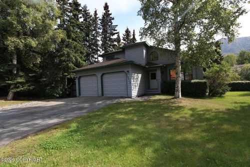19310 Verdant Cir, Eagle River, AK, 99577-8670 | Card Image