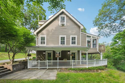 25 Cascade Lake Rd, Warwick, NY, 10990-3824 | Card Image