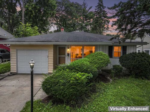 746 Schomer Ave, Aurora, IL, 60505-4836 | Card Image