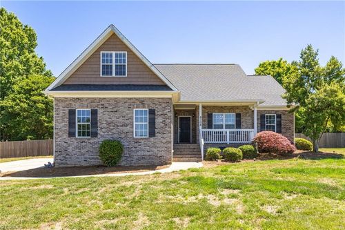 8108 Middleland Dr, Browns Summit, NC, 27214-9578 | Card Image