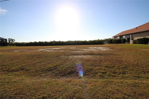3731 Candia Dr, Punta Gorda, FL, 33950-7831 | Card Image
