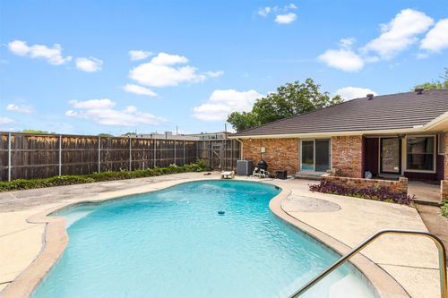 4945 Chilton Dr, Dallas, TX, 75227-2921 | Card Image