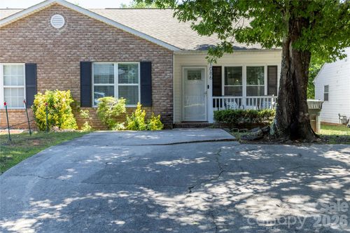 1086 Cherry Meadow Ln, Rock Hill, SC, 29732-2571 | Card Image