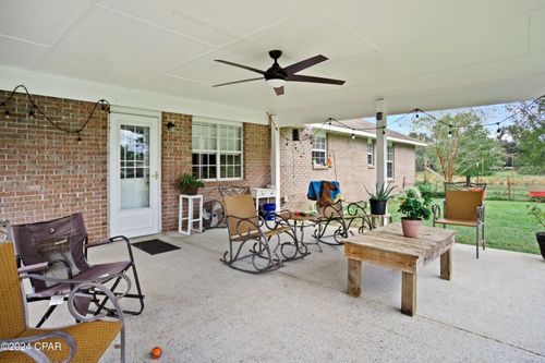 18496 Ne Live Oak Ln, Blountstown, FL, 32424-4402 | Card Image