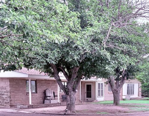 1809 Crowell Hwy, Quanah, TX, 79252-7699 | Card Image
