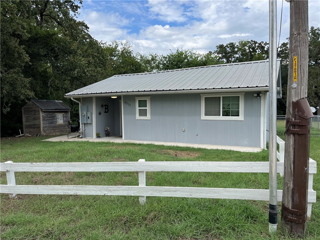Oakland Ln, Bryan, TX 77808