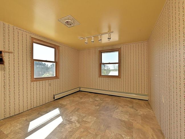 Fourth bedroom has no closet | Image 15