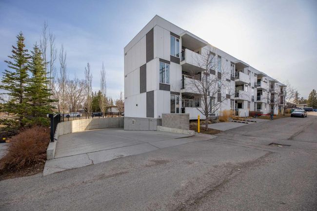 302 - 4818 Varsity Drive Nw, Condo with 2 bedrooms, 1 bathrooms and 1 parking in Calgary AB | Image 25