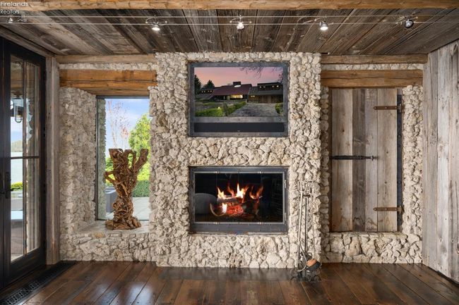 4917 E Cliff Rd, House other with 3 bedrooms, 5 bathrooms and 2 parking in Port Clinton OH | Image 35