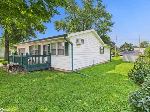 305 Cedar St, Montrose, IA, 52639-2515 | Card Image