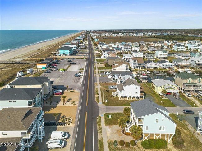 436 Ocean Blvd W, House other with 4 bedrooms, 4 bathrooms and null parking in Holden Beach NC | Image 10