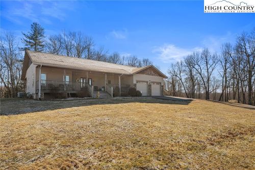 457 Pritchard Rd, Newland, NC, 28657-8952 | Card Image