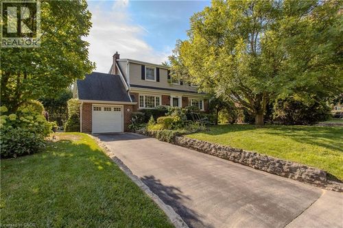 288 Townsend Avenue, Burlington, ON, L7T1Z9 | Card Image